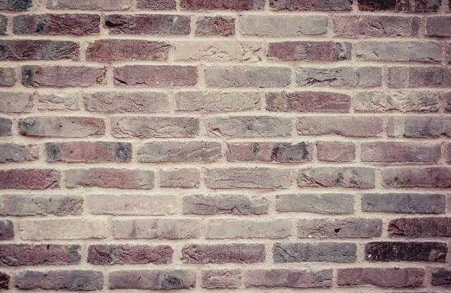 Jak skutecznie pomalować tynk na zewnątrz, by uniknąć problemów? Jak skutecznie pomalować tynk na zewnątrz, by uniknąć problemów?