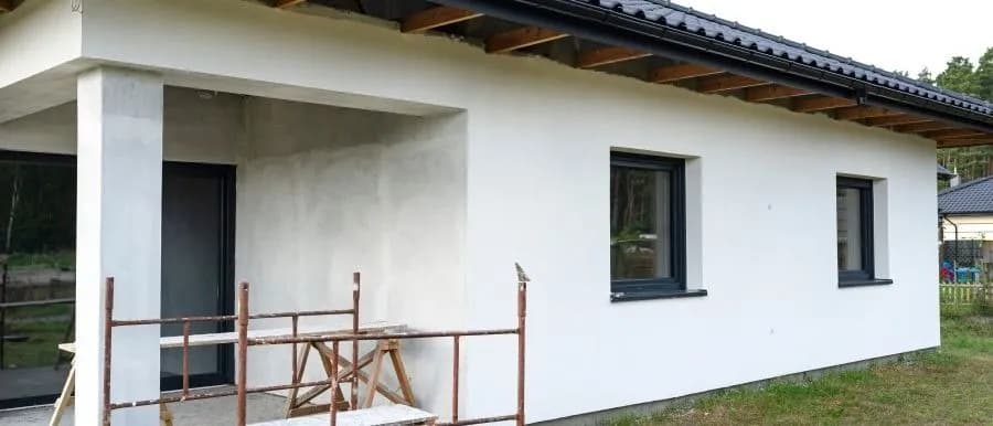 Jaki tynk na zewnątrz? Odkryj najlepsze opcje dla Twojego domu Jaki tynk na zewnątrz? Odkryj najlepsze opcje dla Twojego domu