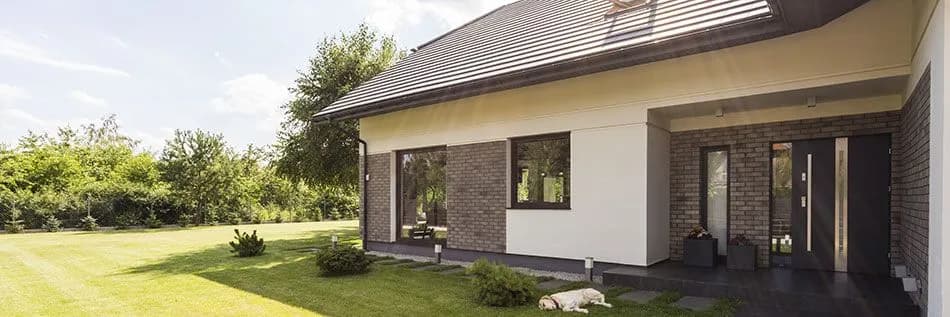Szare okna jaka elewacja - idealne połączenia kolorystyczne i materiały Szare okna jaka elewacja - idealne połączenia kolorystyczne i materiały
